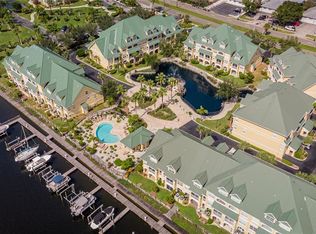 6404 Sunset Bay Cir, Apollo Beach, FL 33572