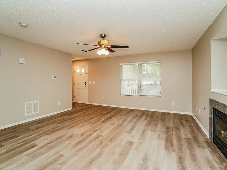 9202 Rhode Island Way — Photo 5