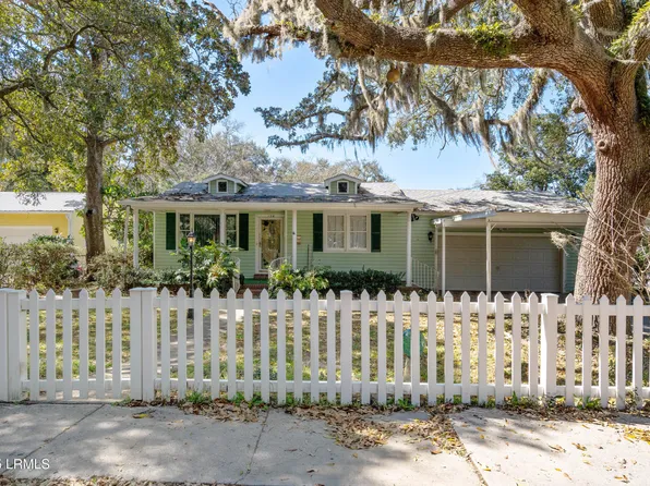 156 James St, Beaufort, SC 29902