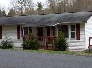 552 Groves Rd, Canvas, WV 26662