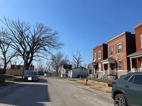 5th image of 4461 Farlin Ave
