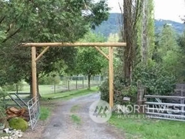40910 Gunn Road, Gold Bar, WA 98251