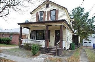 1st image of 3109 Peronne Ave