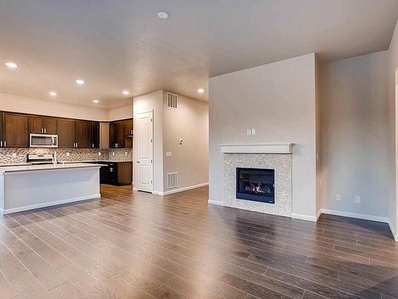5th image of 3680 Hughes Dr