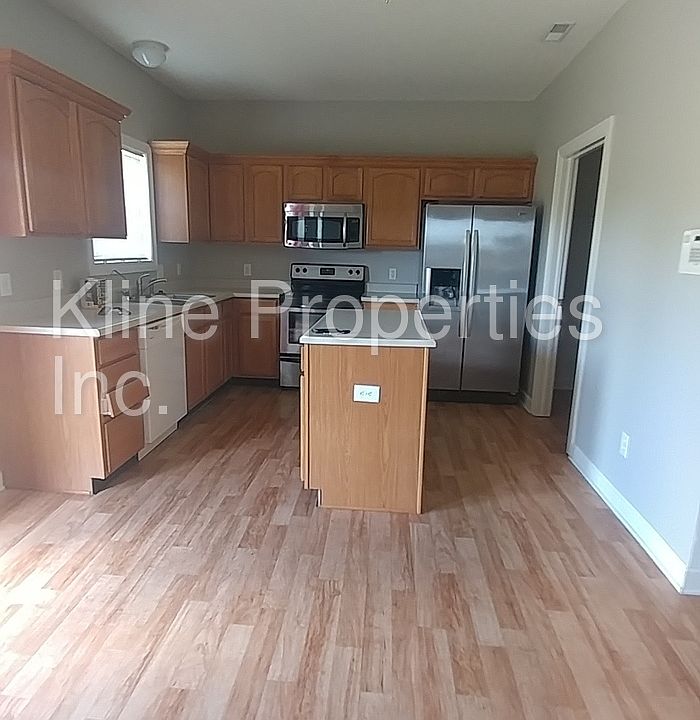 1st image of 4410 Valley Trace Dr