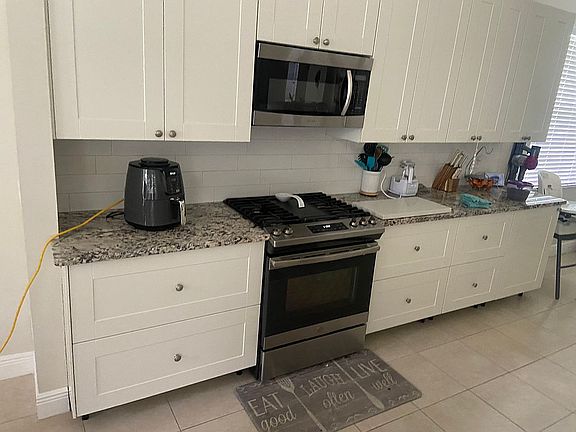 2nd image of 108 NW Pleasant Grove Way