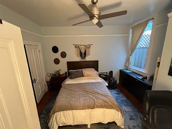 4th image of 166 Germania St