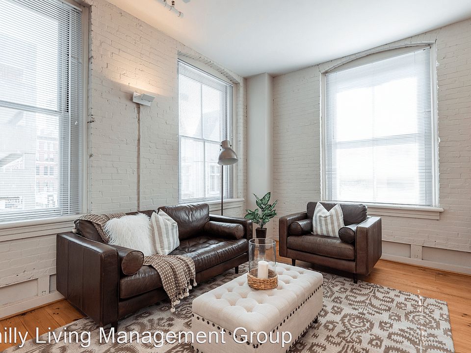 1st image of 1200 Walnut St #14915287