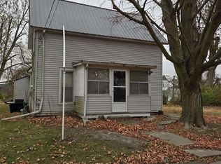 103 N 4th St, La Harpe, IL 61450