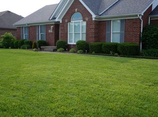 411 Olde Glouchester Cv, Louisville, KY 40214