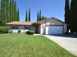 318 W 10th Pl, Beaumont, CA 92223