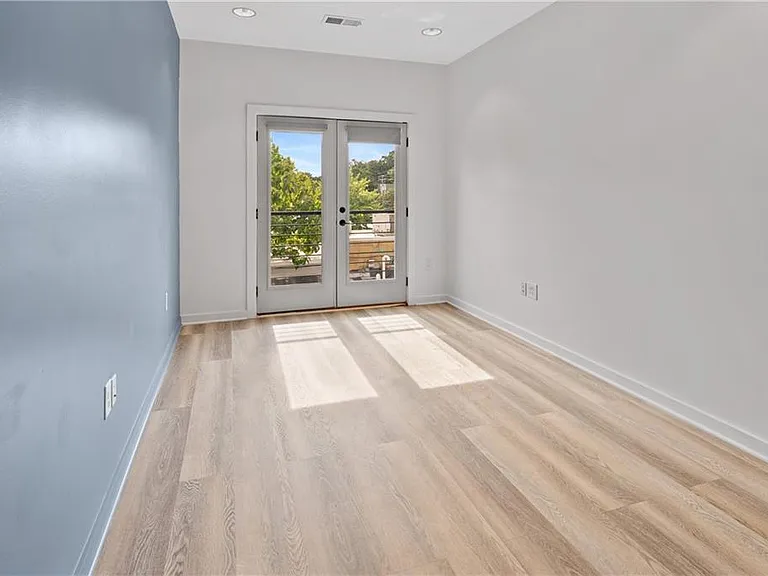 512 Flat Shoals Ave SE #206 — Photo 8