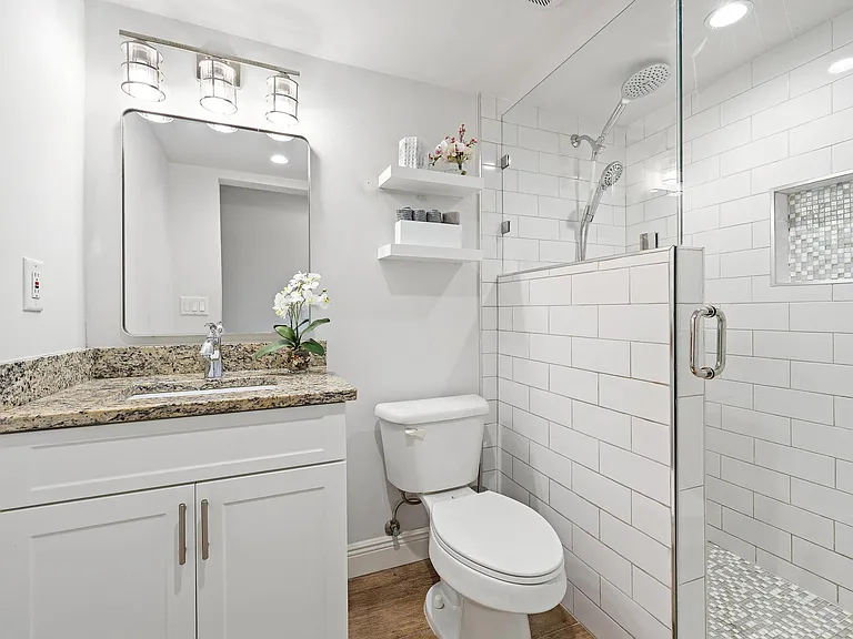 388 Golfview Rd #H — Photo 17