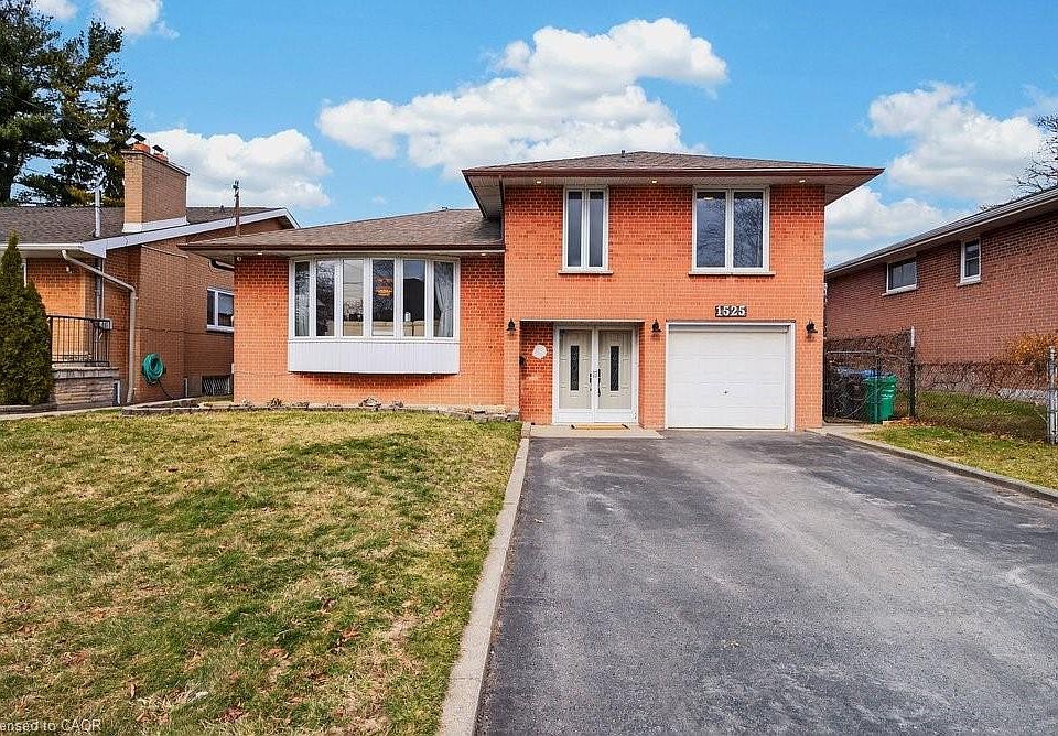 1st image of 1525 Holburne Rd