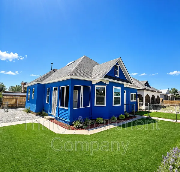 621 High St SE #A — Photo 1