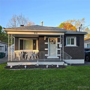 919 88th St, Niagara Falls, NY, 14304