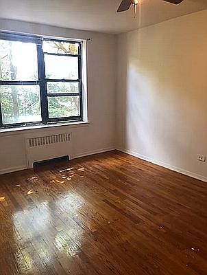 2nd image of 3220 Netherland Ave APT 4D