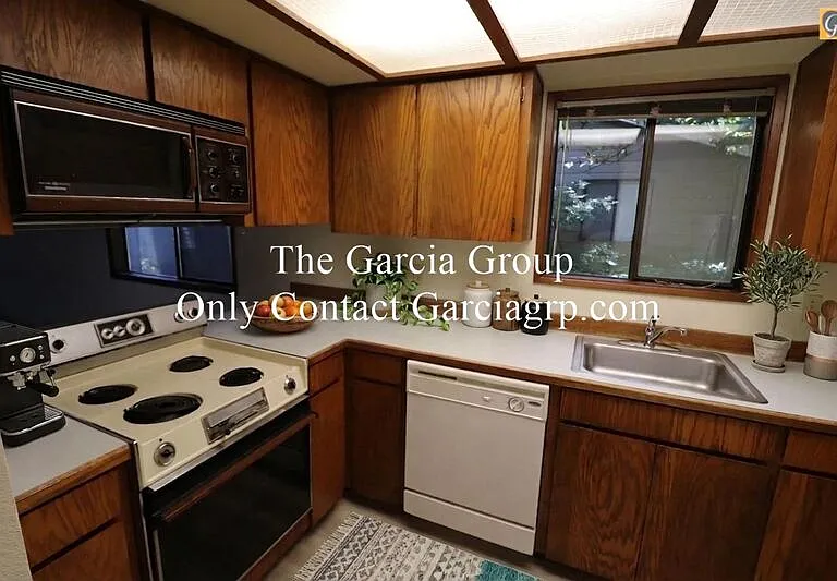 602 S California St — Photo 2