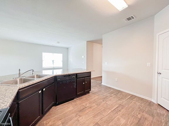 5th image of 5821 Shanjia Dr