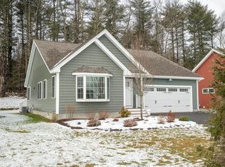38 Three Ponds Dr, Brentwood, NH 03833