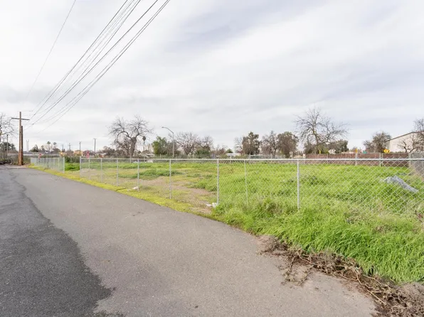 1 S Spruce St, Tulare, CA 93274