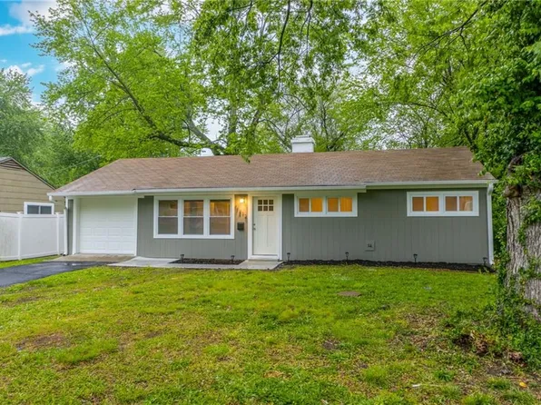 11212 Corrington Ave, Kansas City, MO 64134