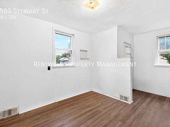 3rd image of 2503 Stewart St