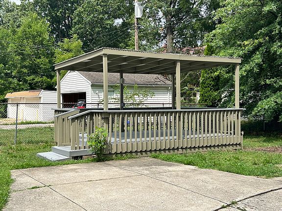 4th image of 13099 Cedar Rd