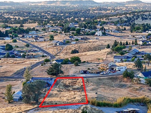 4th image of 4190 Coyote Dr