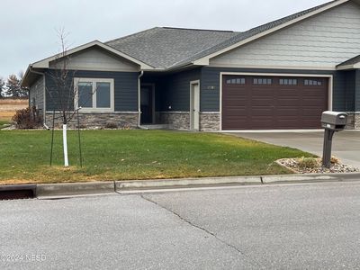 2307 Palisades Ln, Watertown, SD, 57201