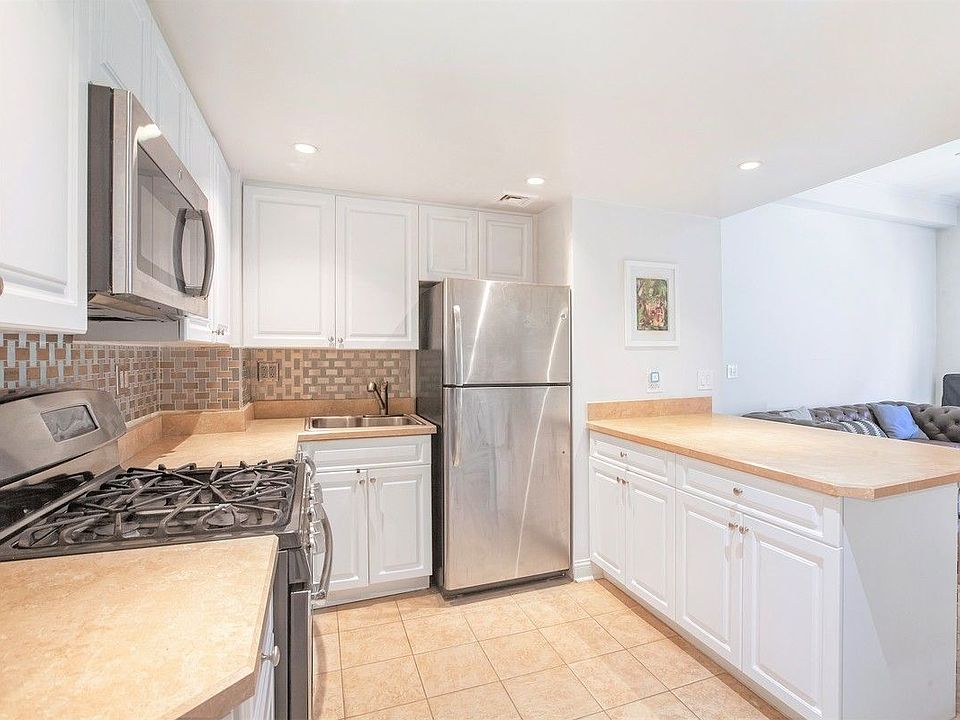 1st image of 211 Thompson St APT 3A