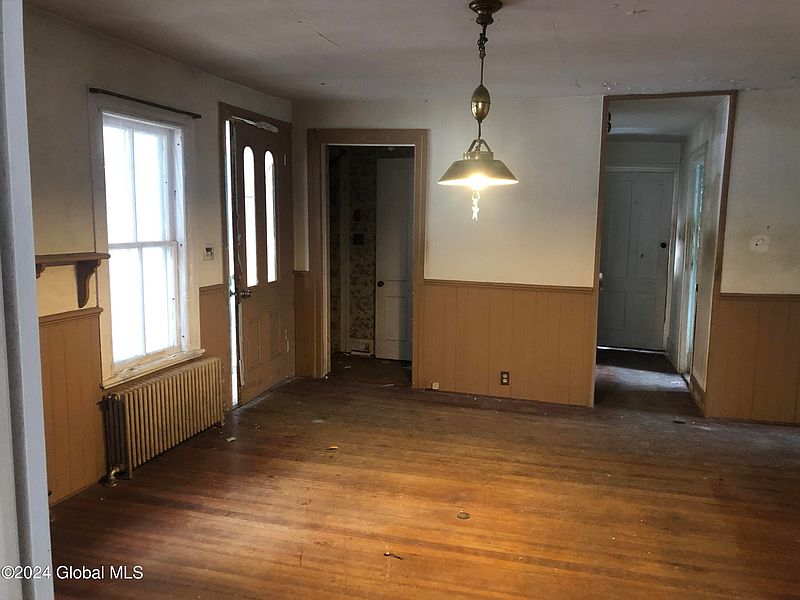 2nd image of 179 Churchill Road