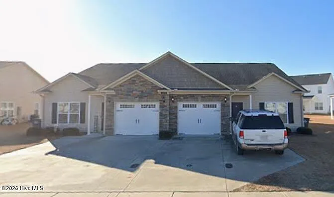2307 Sweet Bay Dr #B — Photo 1