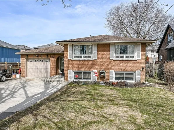 789 Rymal Rd E, Hamilton, ON L8W 1B6