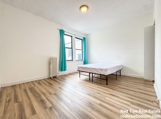 325 Summit Ave APT 9, Boston, MA 02135