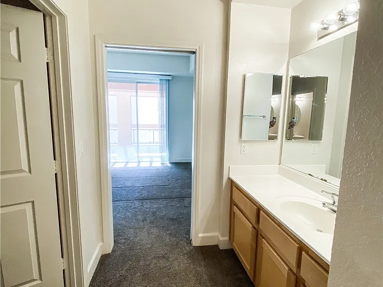 75 E Agate Ave #401 — Photo 8