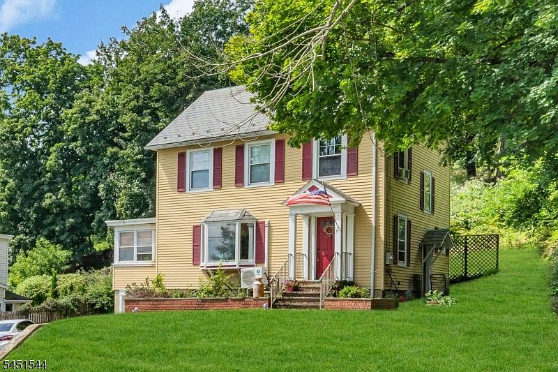 1st image of 37 Fairview Ave