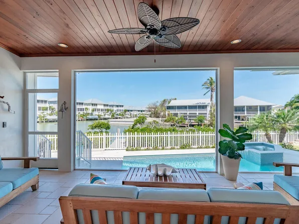 687 Palm Ave, Goodland, FL 34140