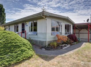 825 State Route 101, Chinook, WA 98614