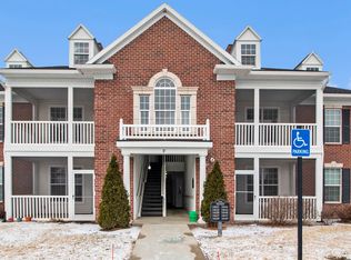 1043 E Summerfield Glen Cir, Ann Arbor, MI 48103