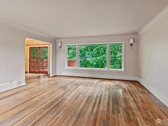 3rd image of 1211 N 7th Avenue