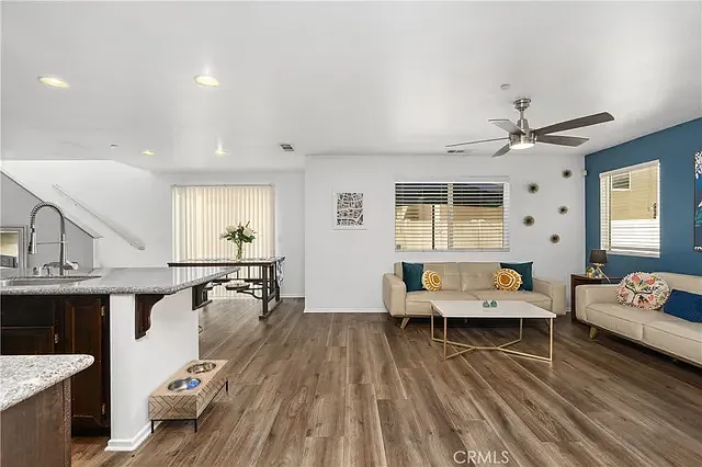 34165 Renton Dr — Photo 13