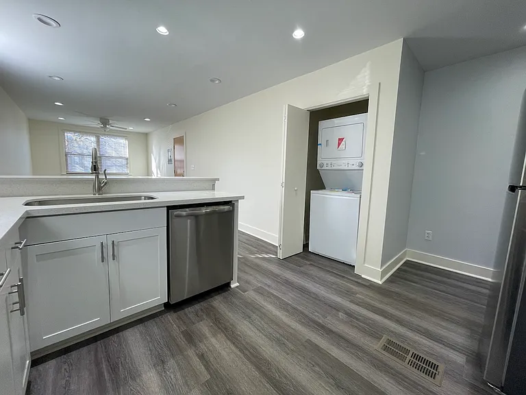 111 Elmeer Ave #A — Photo 6