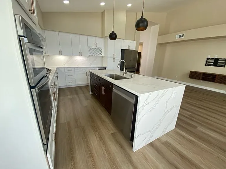 4926 Lassen Dr — Photo 9