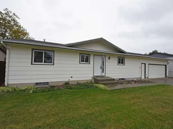 1008 W Maryland Ln, Laurel, MT 59044