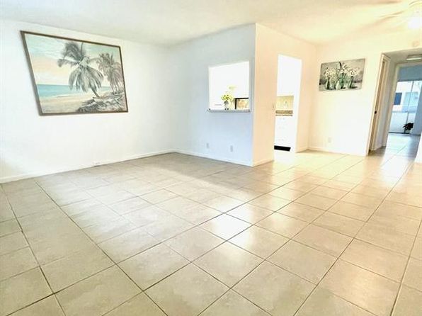 128 W Canterbury Dr #F