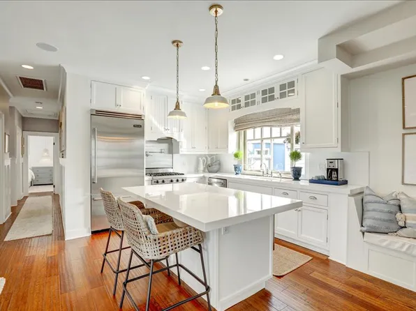 425 1/2 Fernleaf Ave #B, Corona Del Mar, CA 92625