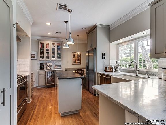 3rd image of 114 Rosemary Ave