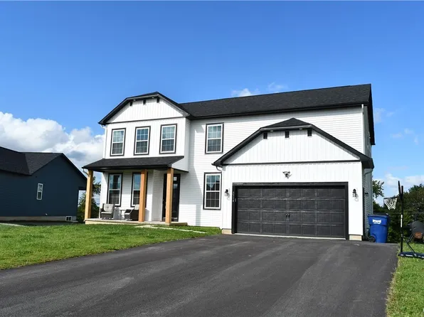 5514 Vista Way, Camillus, NY 13031