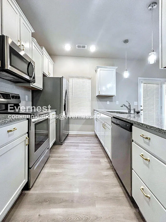 Building Photo - 8037 Alderton Ln
